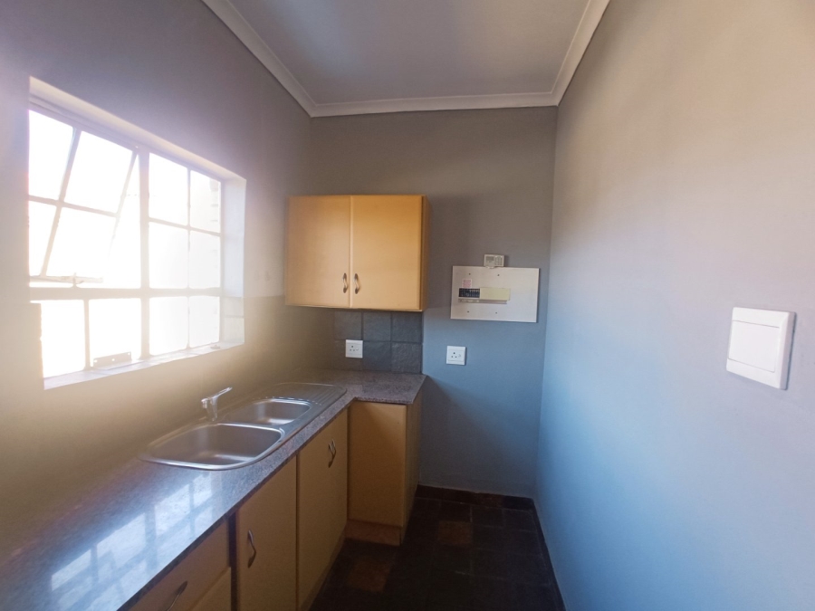 To Let  Bedroom Property for Rent in Dassie Rand North West